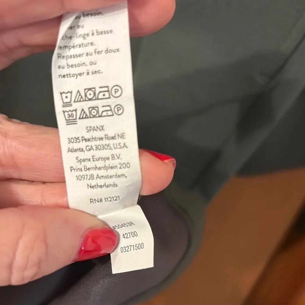 Spanx AirEssentials Crew Neck Dress Dark Palm NWT Medium - Picture 7 of 10